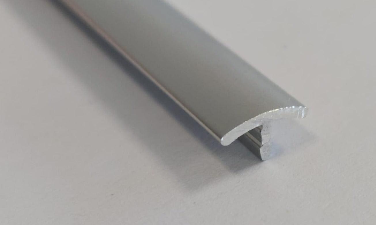 Gümüş T Profil 270 cm – Alüminyum PVC Panel Geçiş Profili | Modern & Dayanıklı